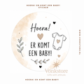 Traktatiesticker 'Hoera! Er komt een baby!' | Ø 35 mm