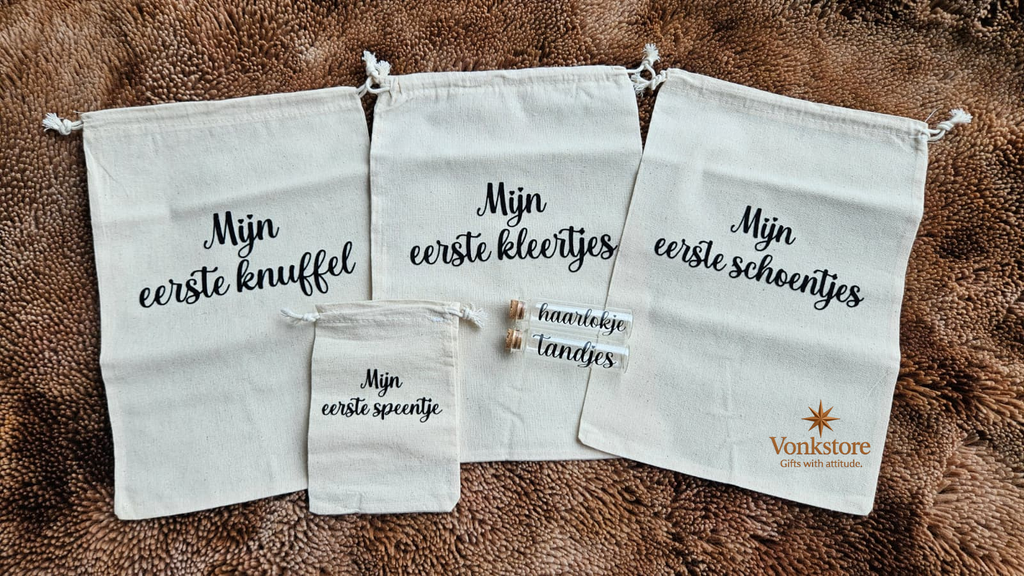 Complete Gepersonaliseerde Baby Memorybox met Naam | Inclusief Herinneringsset